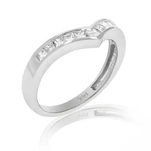 1/2 cttw Princess Diamond V Shape Band in 14K white gold