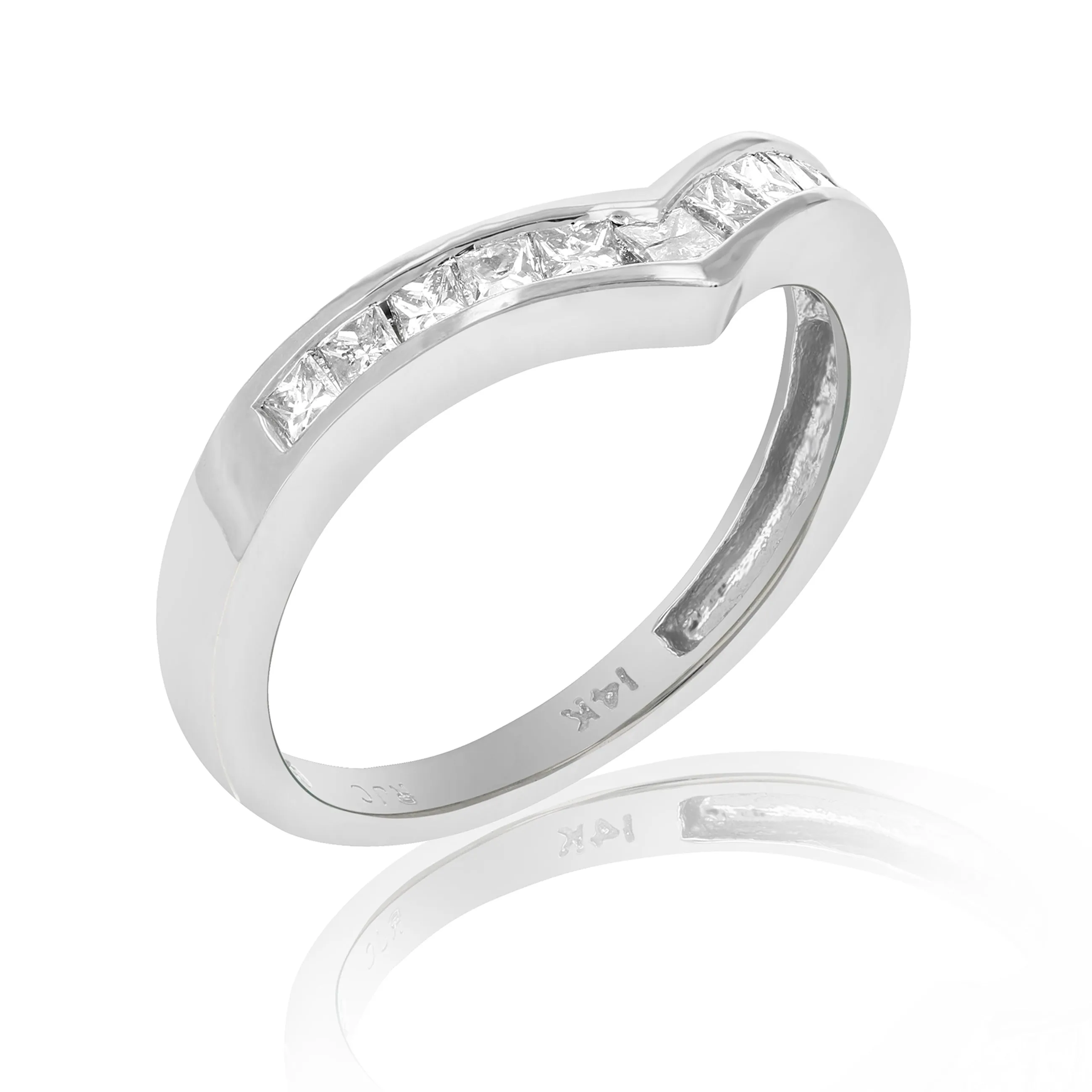 1/2 cttw Princess Diamond V Shape Band in 14K white gold