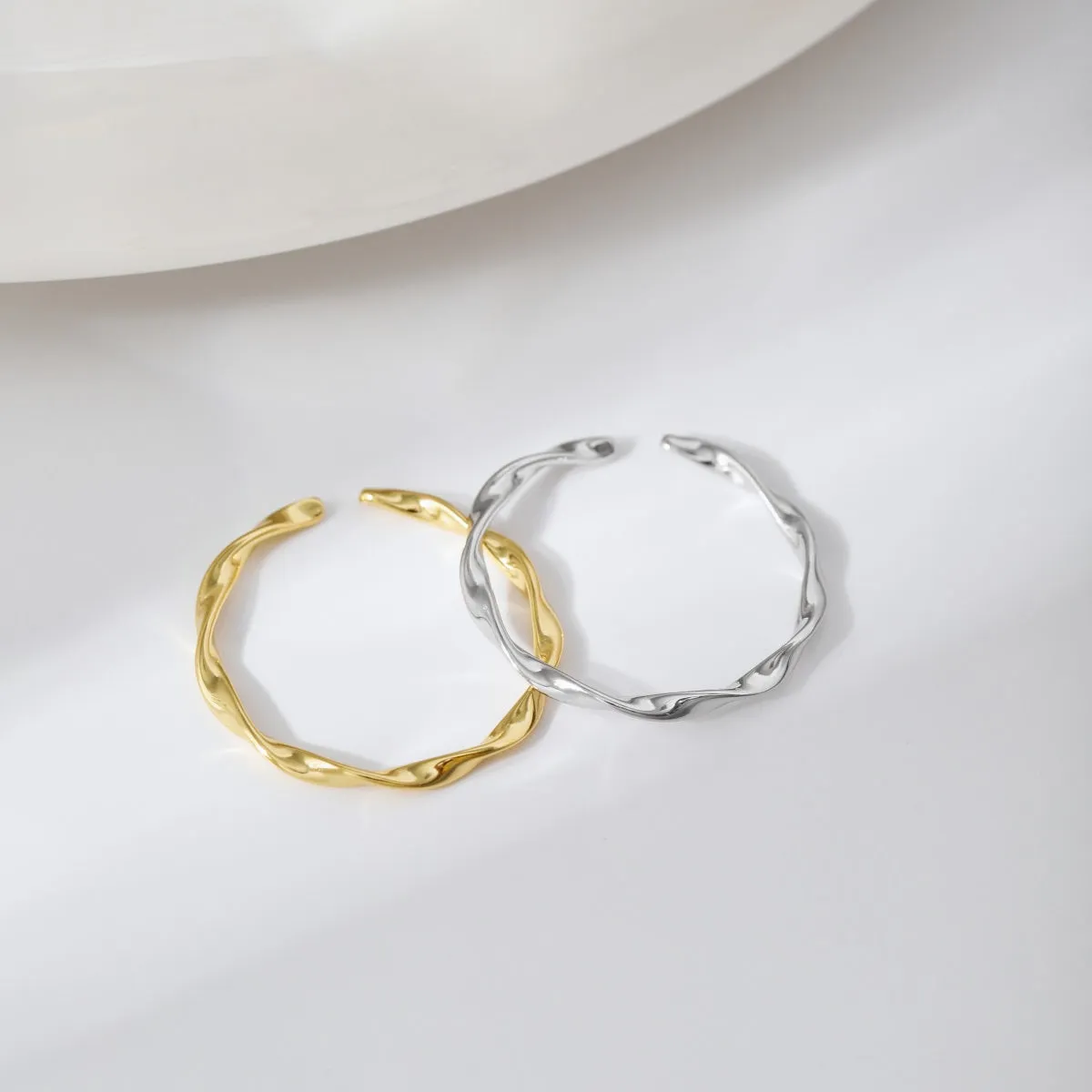 1.55mm Thin Twist Stacker Ring