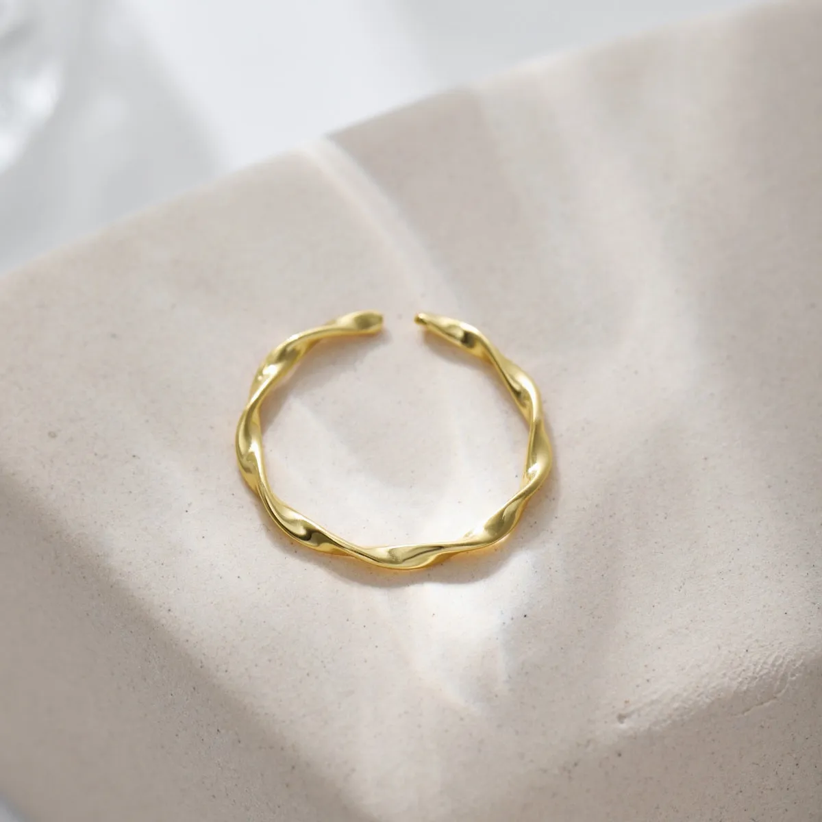 1.55mm Thin Twist Stacker Ring