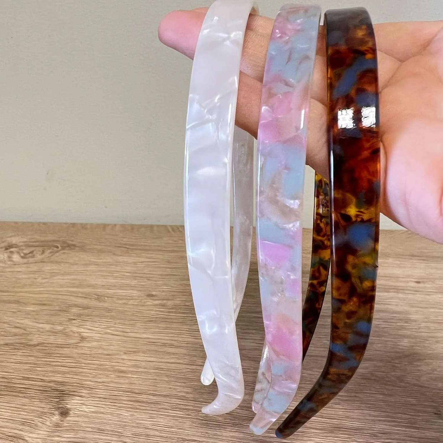 2 Pack Eyewear Headbands Comfortable Acetic Acid Hairbands for Women Designed for Glasses Wears Fashion Skinny Headbands(Purple,Brown)
