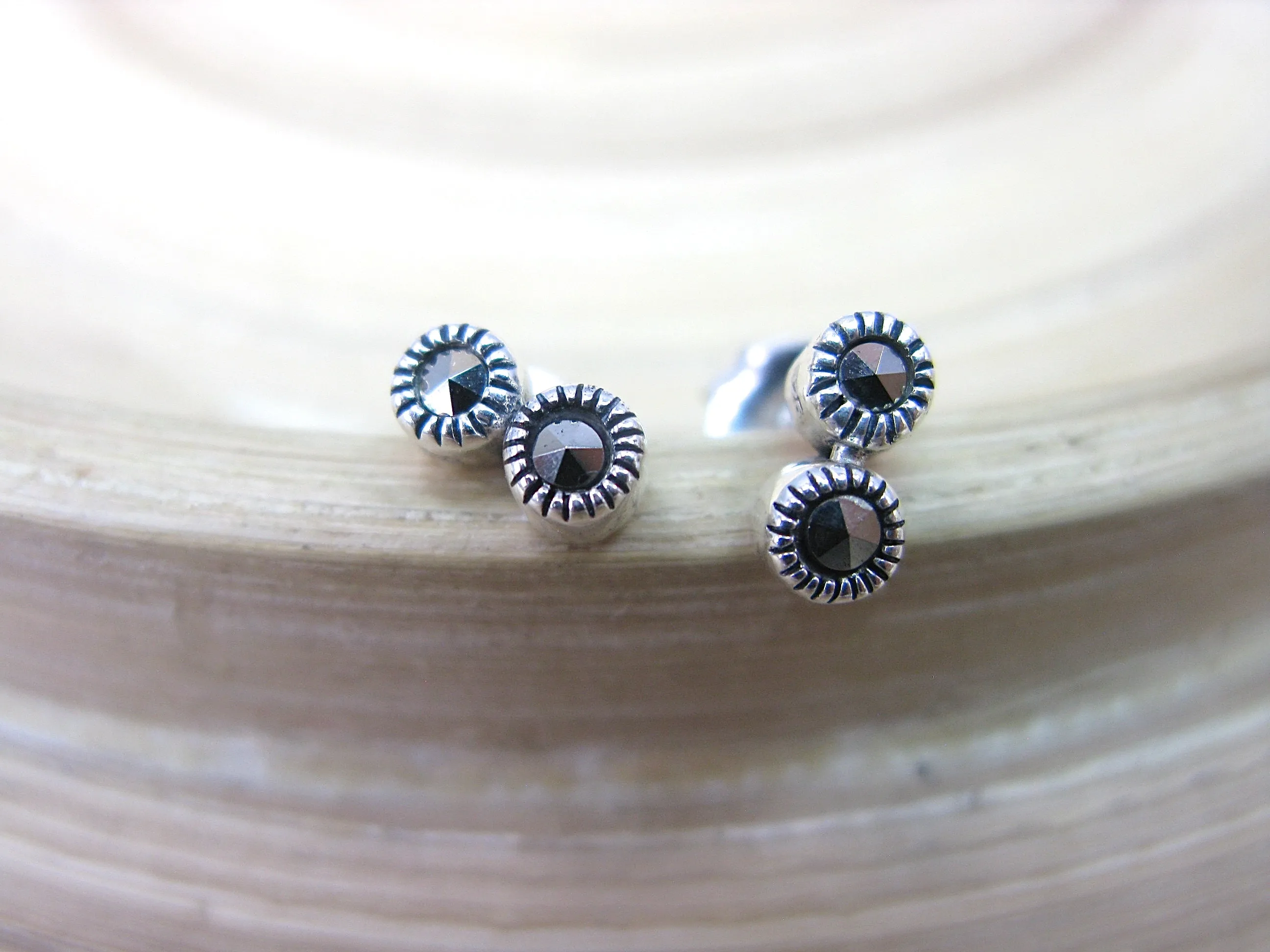 2 Round Minimalist Marcasite 925 Sterling Silver Stud Earrings