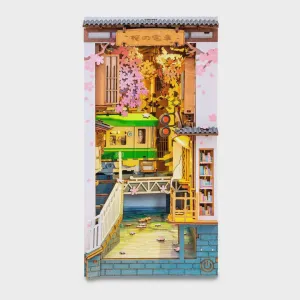 3D Creative Book Nook: Sakura Tram