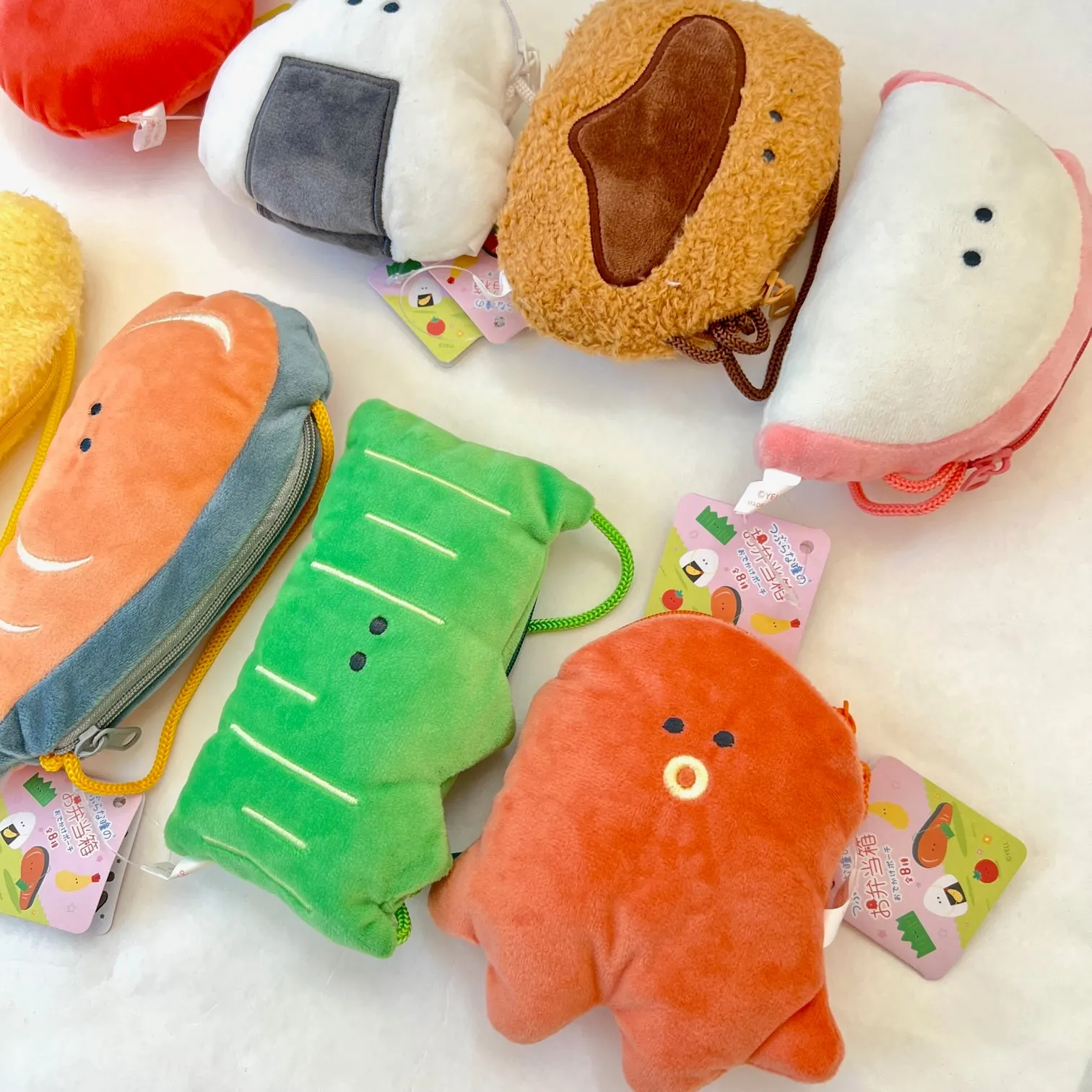 63380 BENTO PICNIC LUNCH PLUSH BAGS-8