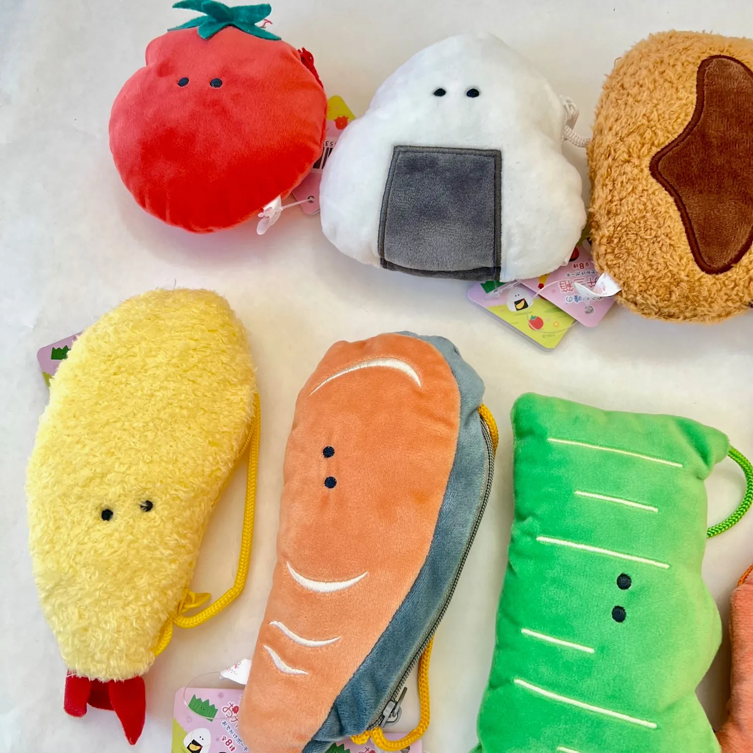 63380 BENTO PICNIC LUNCH PLUSH BAGS-8