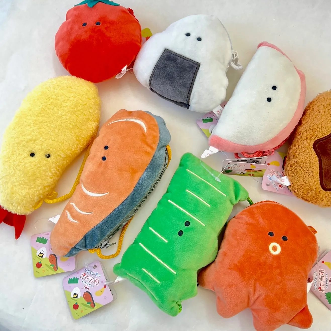 63380 BENTO PICNIC LUNCH PLUSH BAGS-8