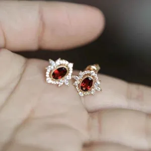 925 Sterling Silver Stud Earrings Charm Jewelry - Geometric Garnet Red Zircon - Xm280