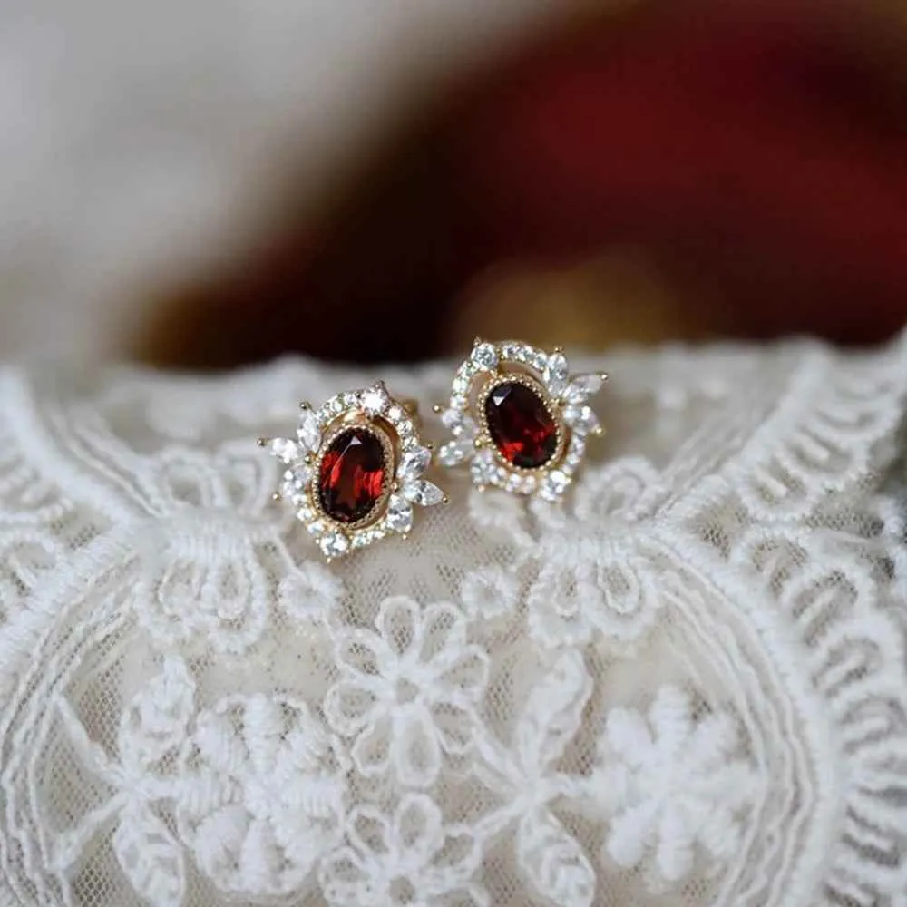 925 Sterling Silver Stud Earrings Charm Jewelry - Geometric Garnet Red Zircon - Xm280