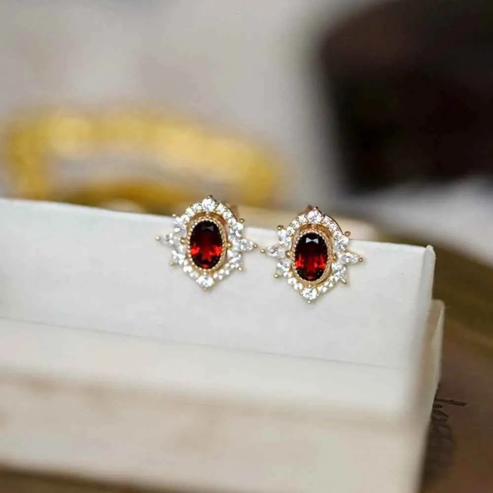 925 Sterling Silver Stud Earrings Charm Jewelry - Geometric Garnet Red Zircon - Xm280