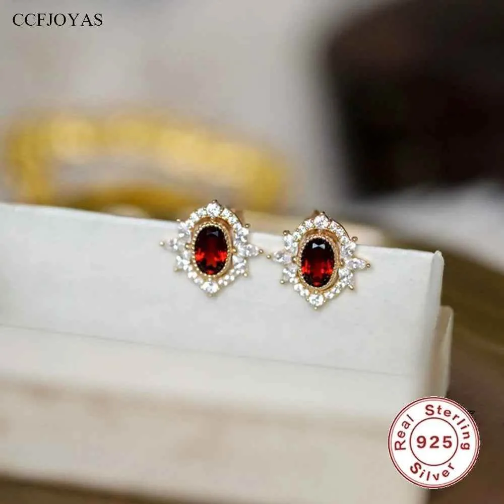 925 Sterling Silver Stud Earrings Charm Jewelry - Geometric Garnet Red Zircon - Xm280