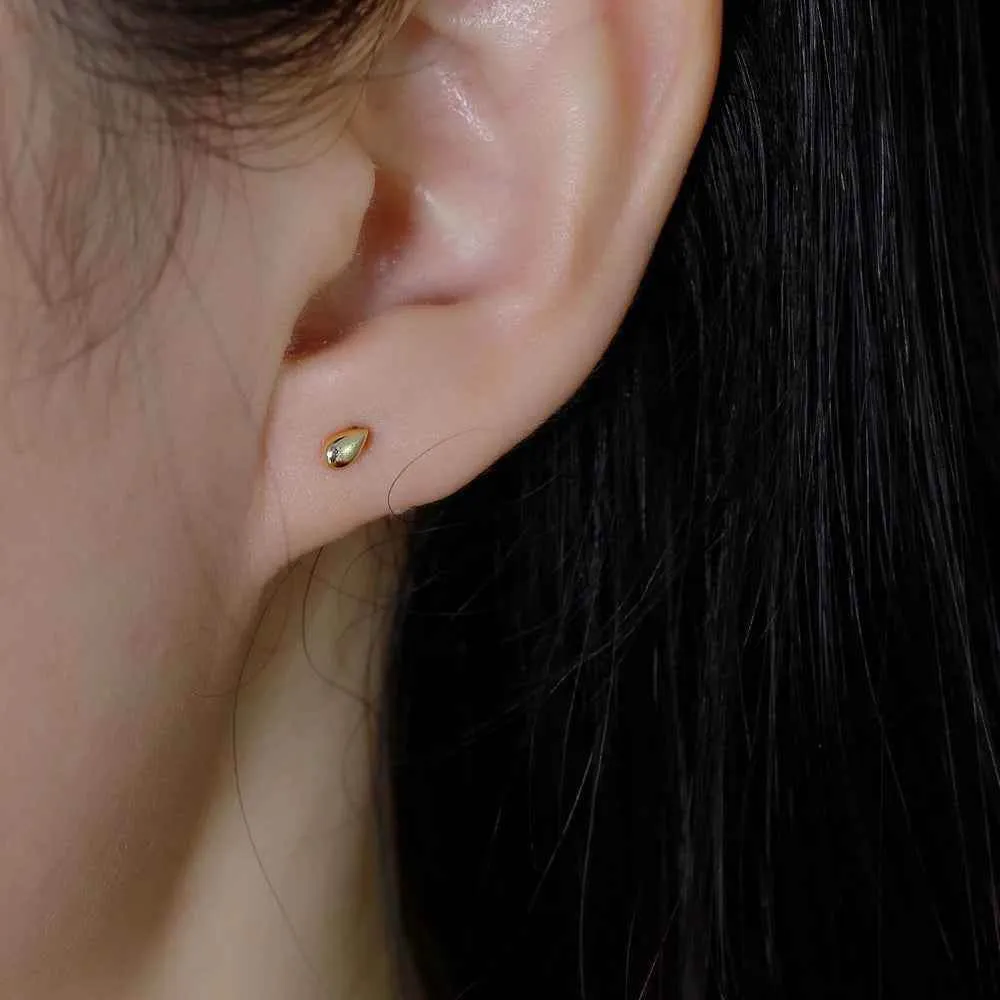 925 Sterling Silver Stud Earrings Charm Jewelry -  Mini Water Drop - MD379
