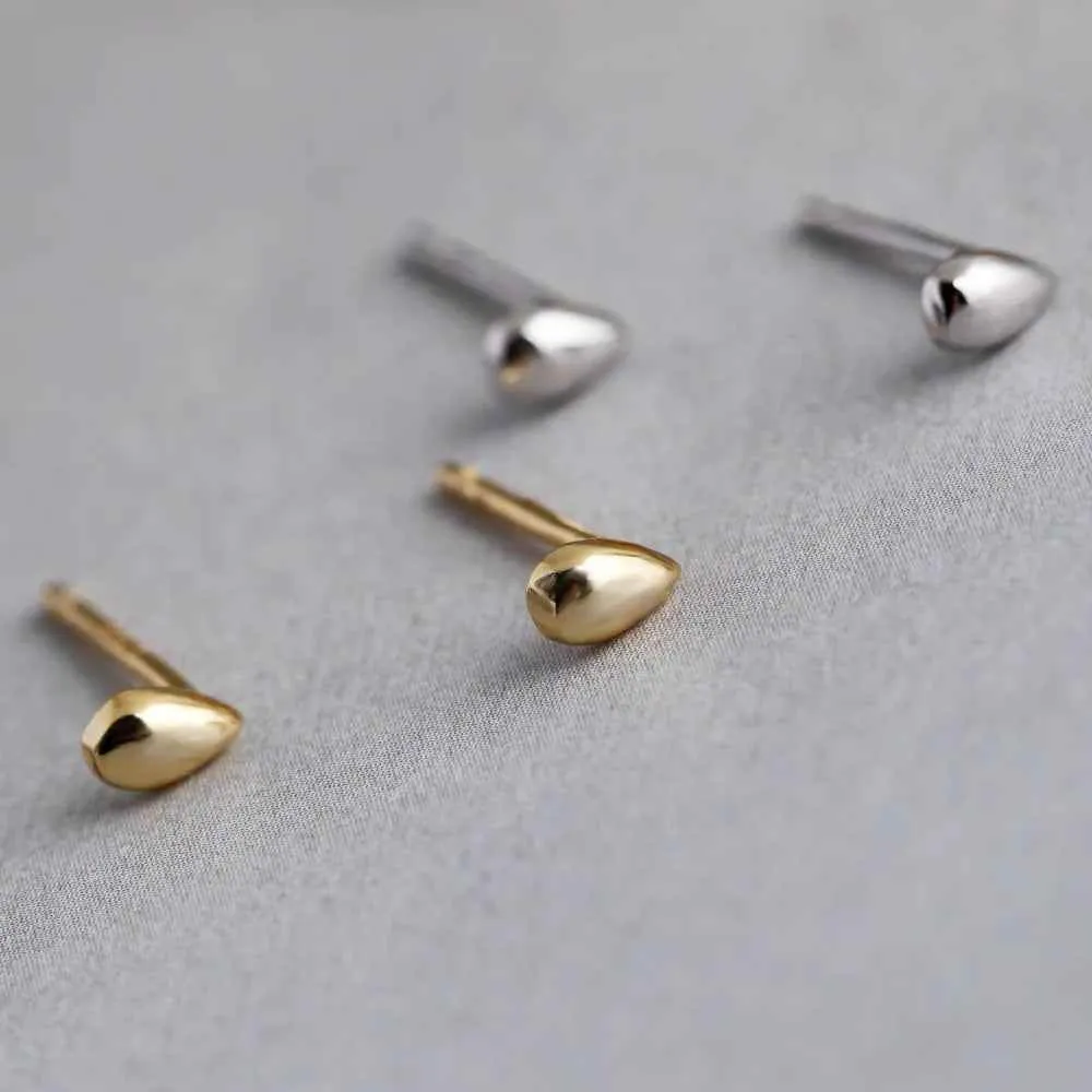 925 Sterling Silver Stud Earrings Charm Jewelry -  Mini Water Drop - MD379