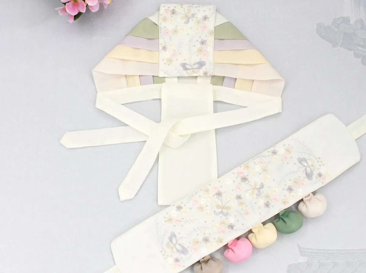 A colored stripe Flower Girls Hanbok Hat