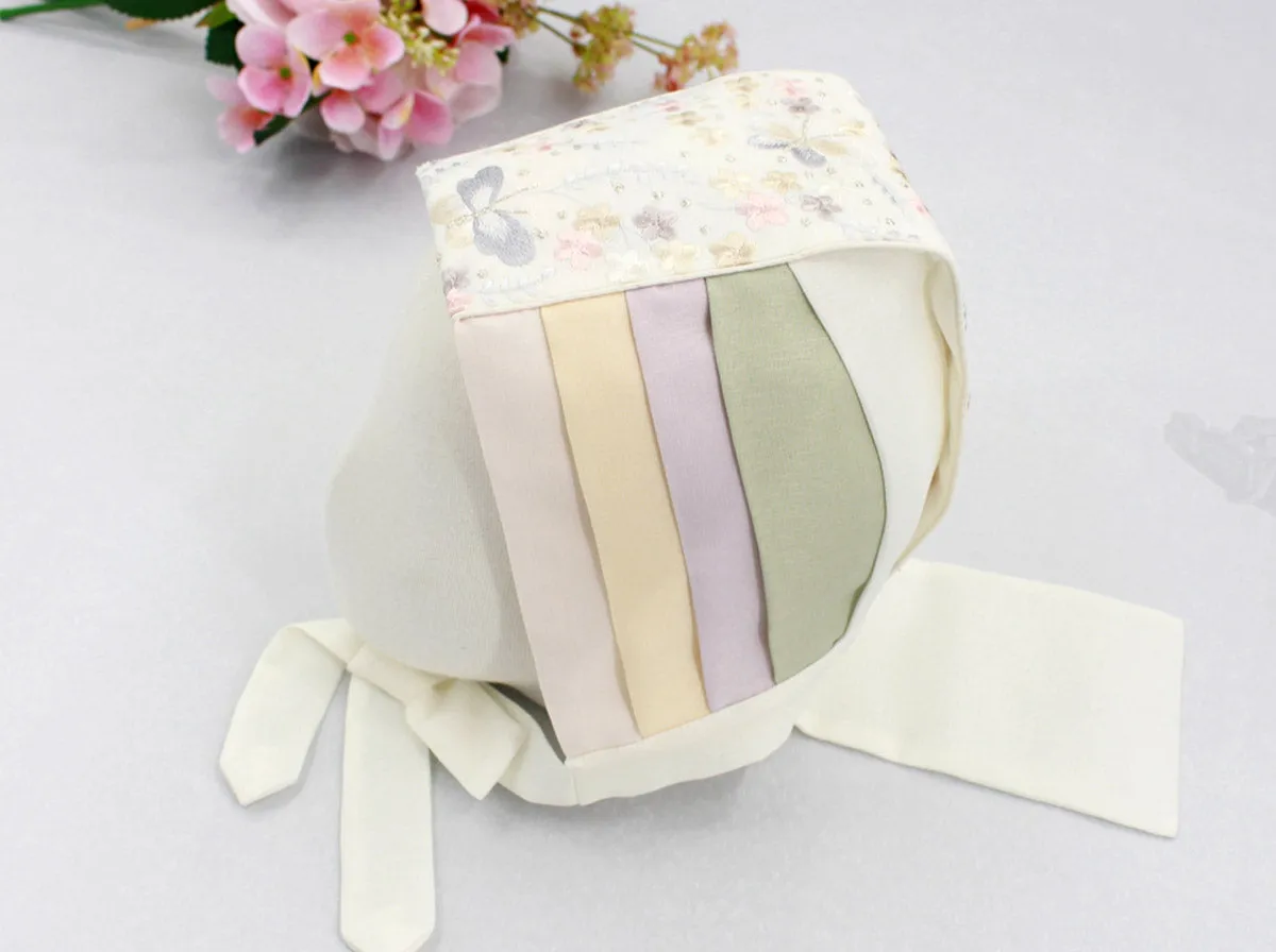 A colored stripe Flower Girls Hanbok Hat