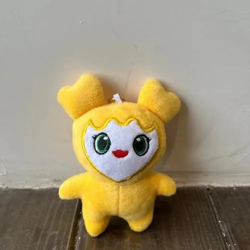 Adorable TWICE Momo Plush Toy - Perfect Gift for K-Pop Fans!