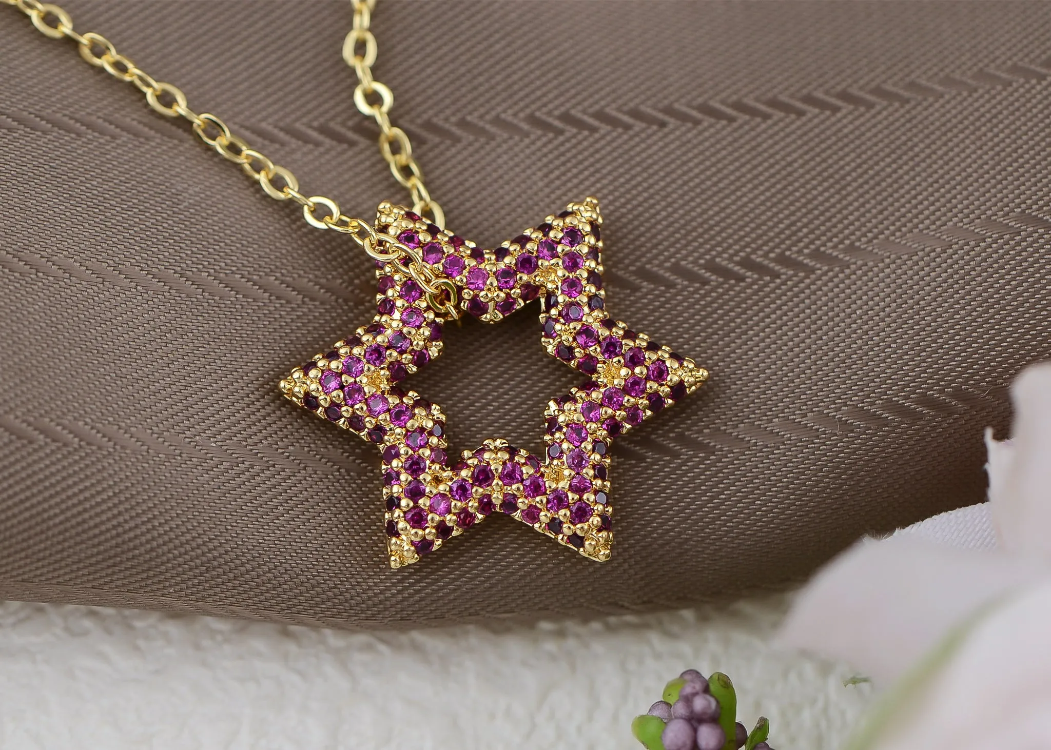Alilang Sparkly Cubic Zirconia Star Pendant Necklace for Women Christian Jewelry