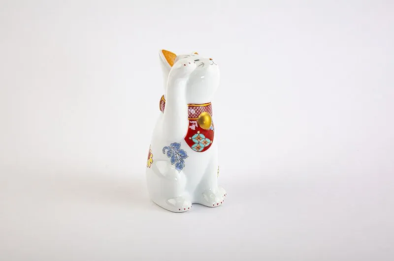 Arita Yaki(ware) Japanese Lucky Cat Figure - Chrysanthemum