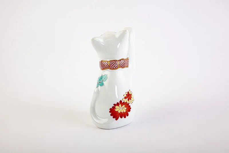 Arita Yaki(ware) Japanese Lucky Cat Figure - Chrysanthemum