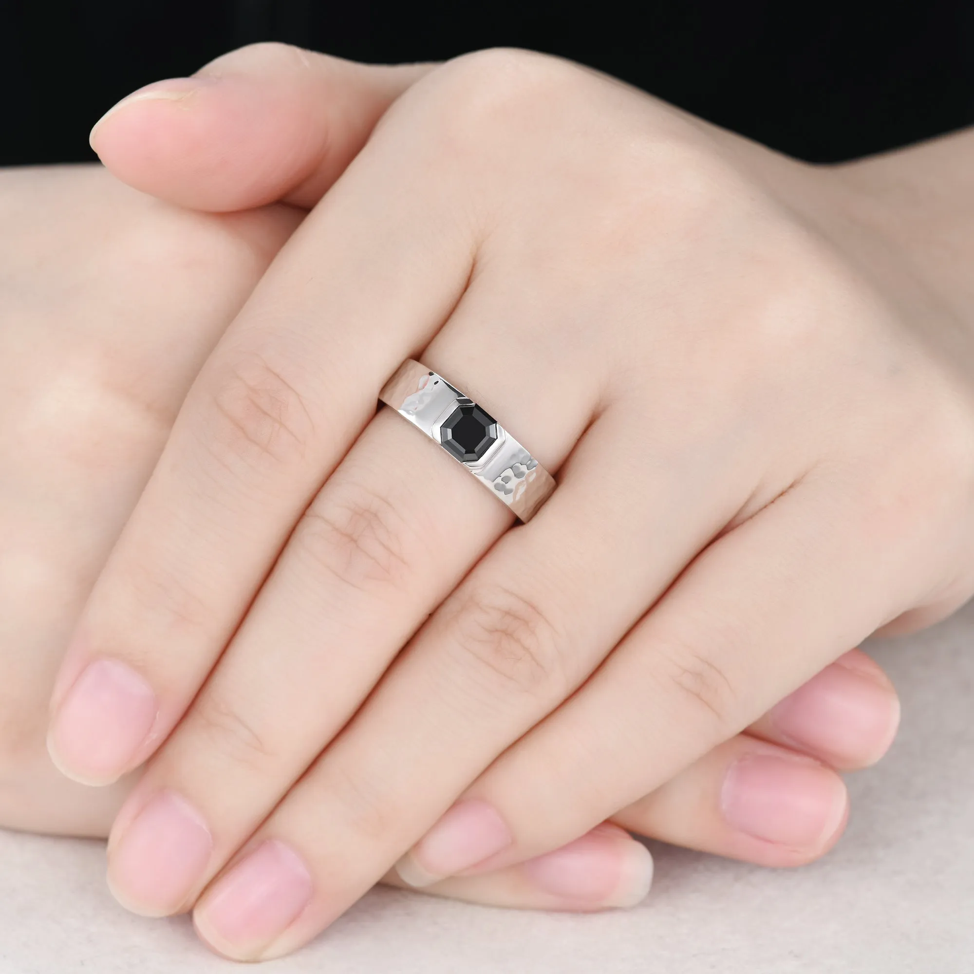 Asscher Cut Black Onyx Mens Hammered Gold Wedding Band 5-6mm