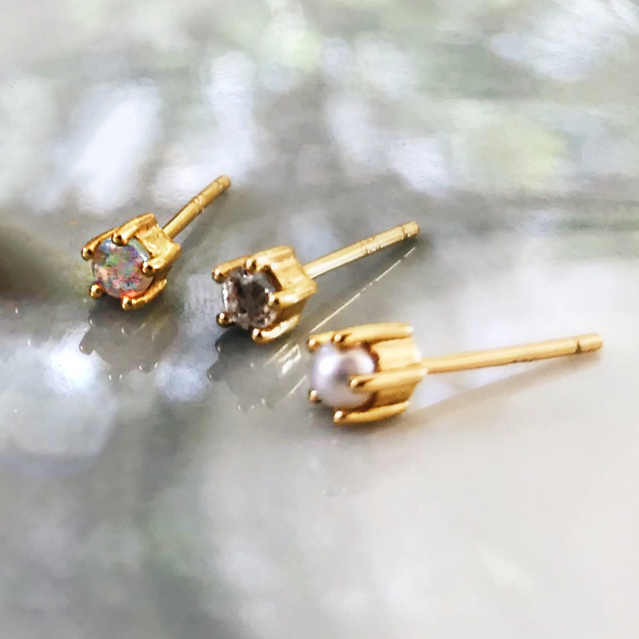 AURORA BASIC STUDS