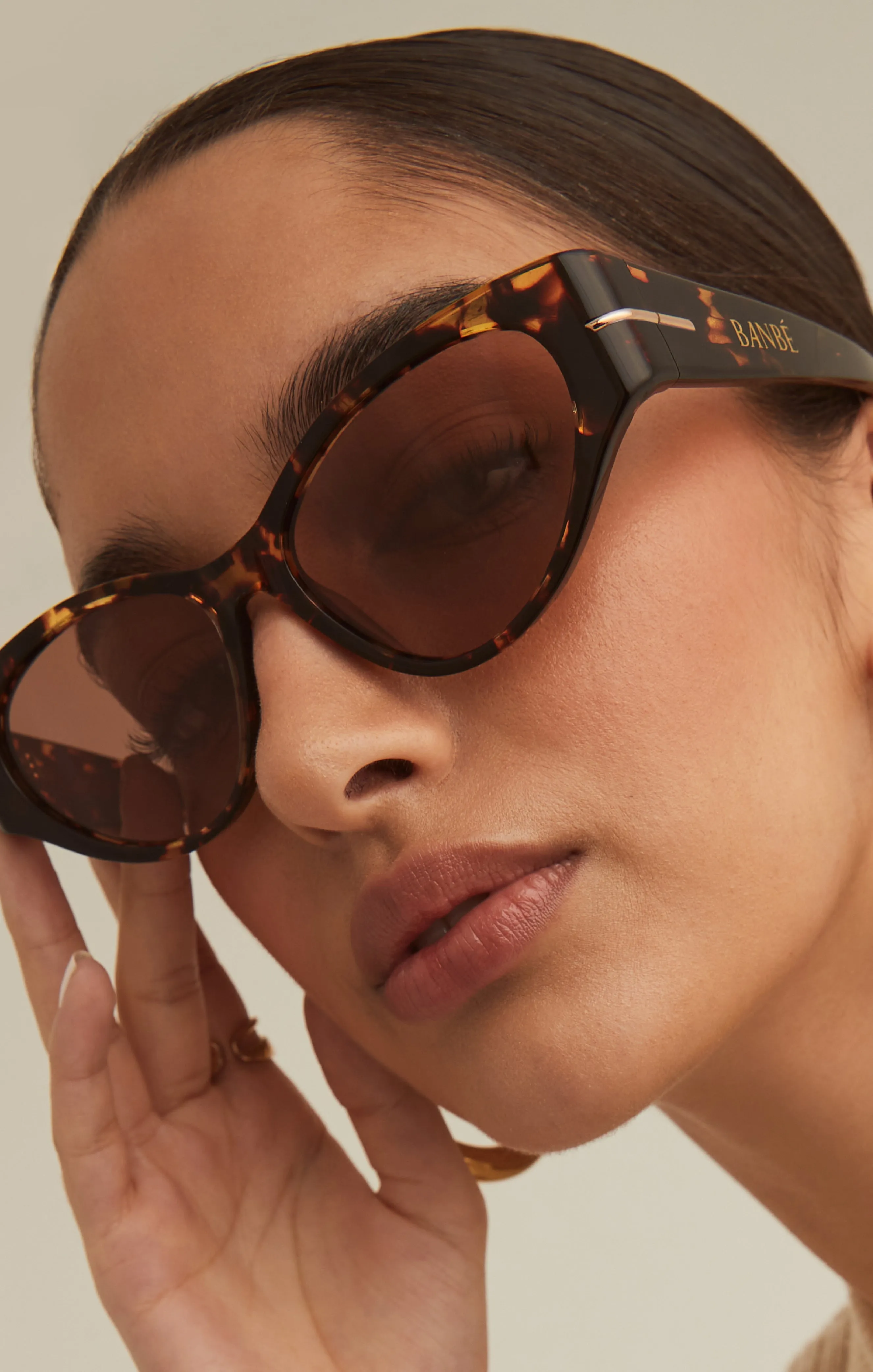 Banbè Eyewear The Hadid Sunglasses ~ Amber Tort