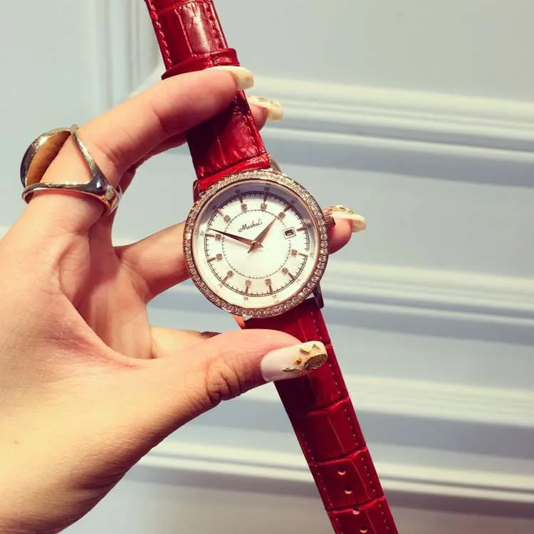 Beautiful Shell Leather Strap Elegant Watch