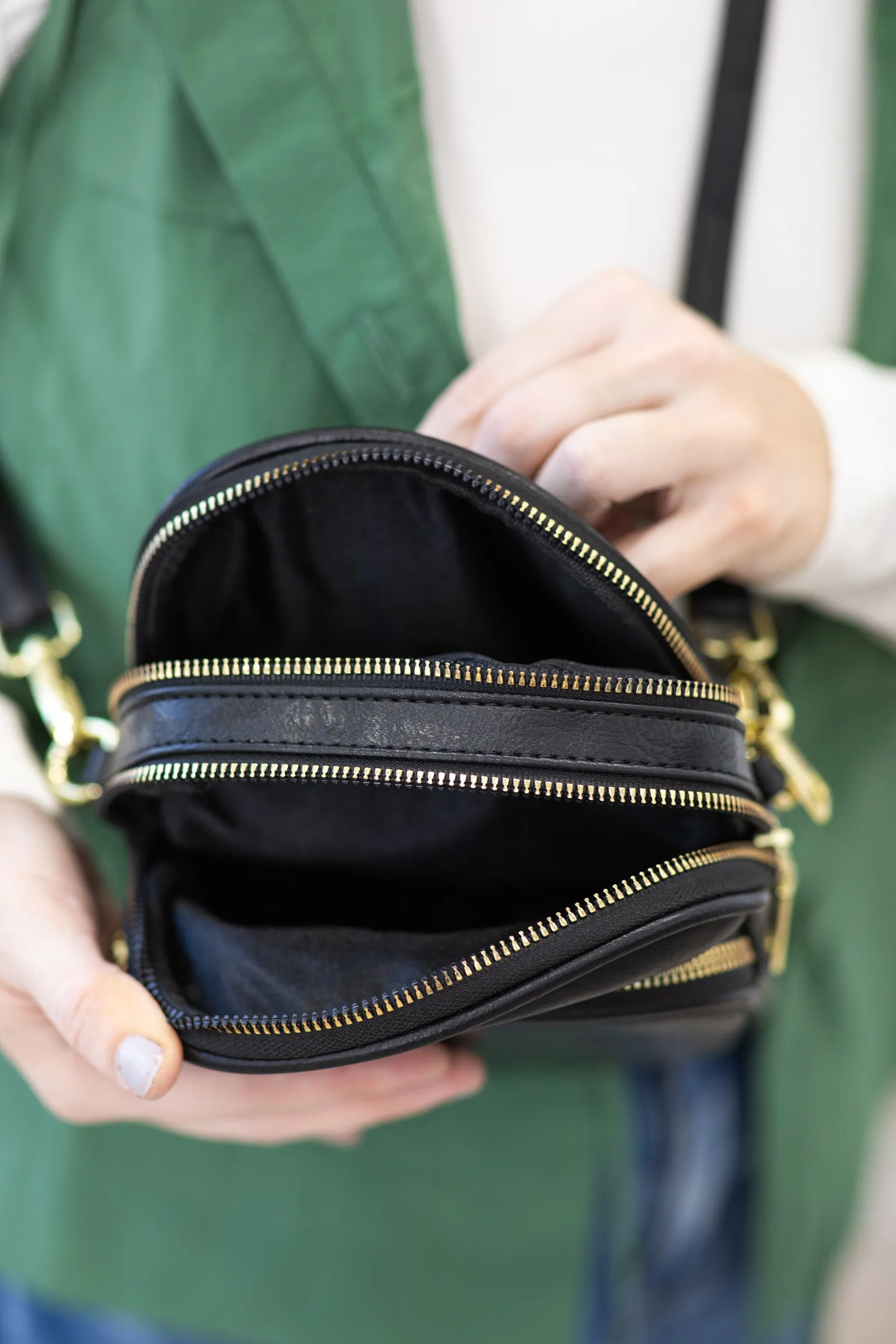 Black Retro Style Triple Entry Crossbody