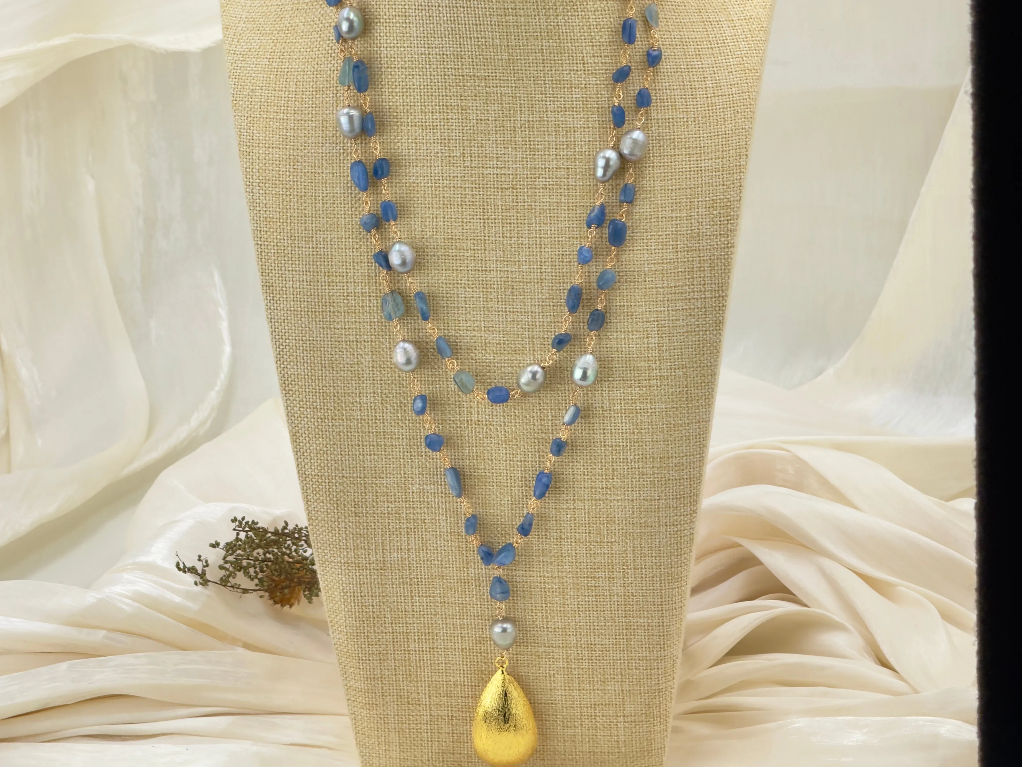 Blue Kyanites Dainty necklace
