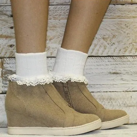 BOBBY  lace cuff ankle socks  - white