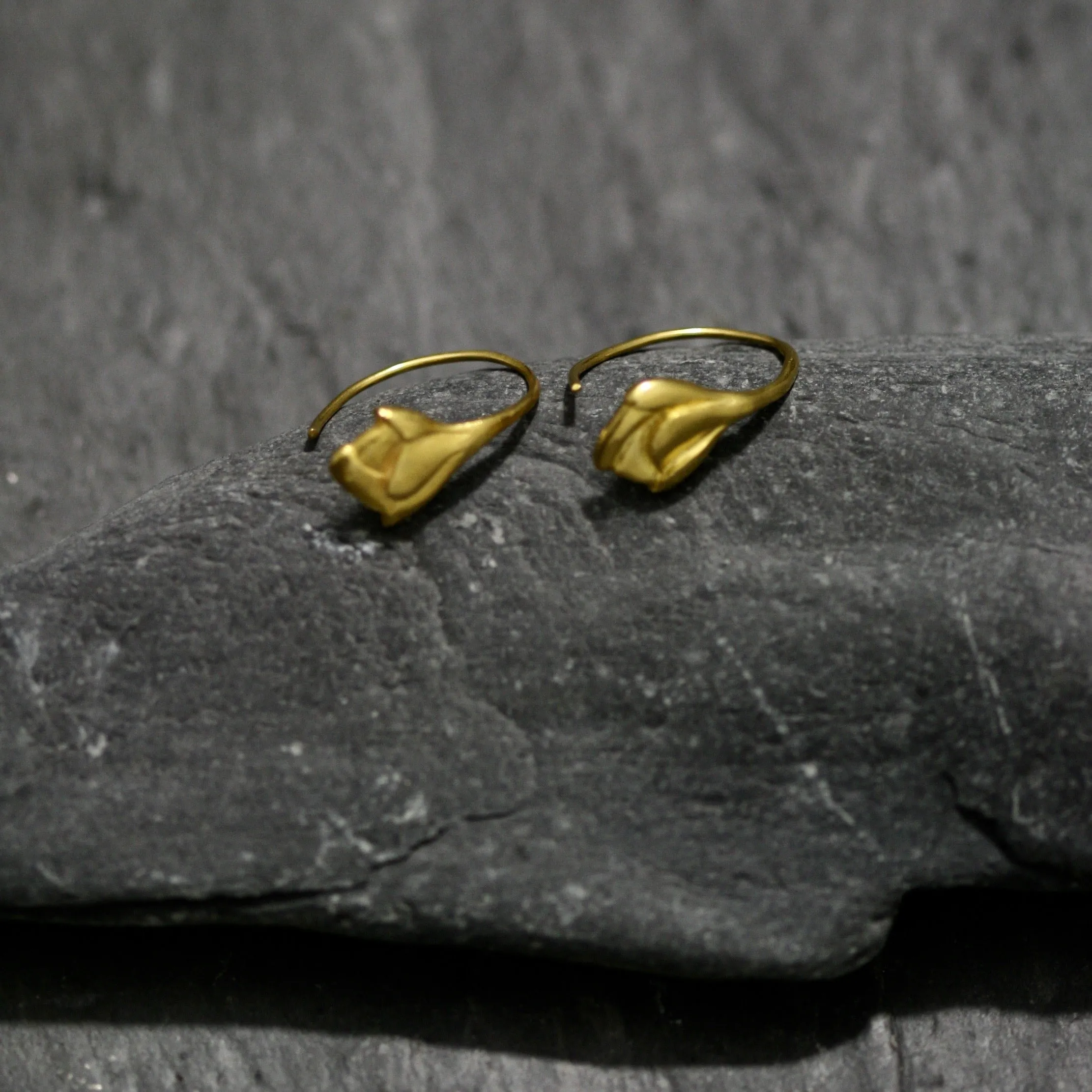 Bud Flat Earrings - Tiny Flower Silver Jewellery