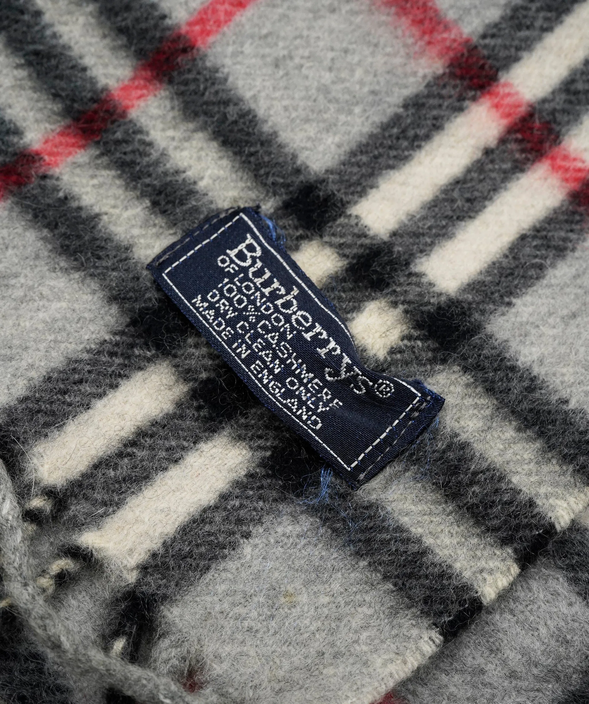 Burberry Burberrys Nova Check Cashmere Neck scarf AGL2402