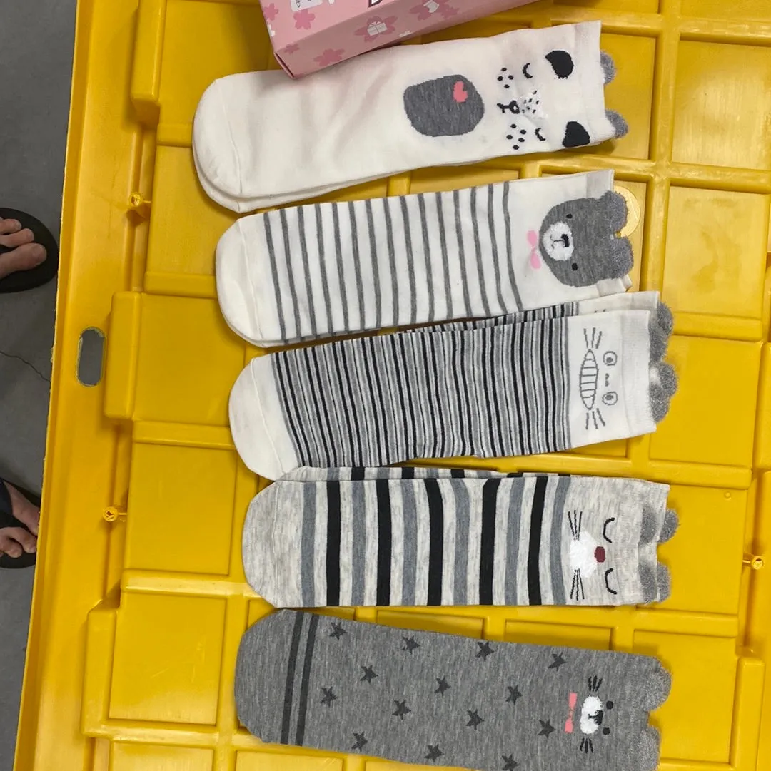 Cartoon Crew Socks S6