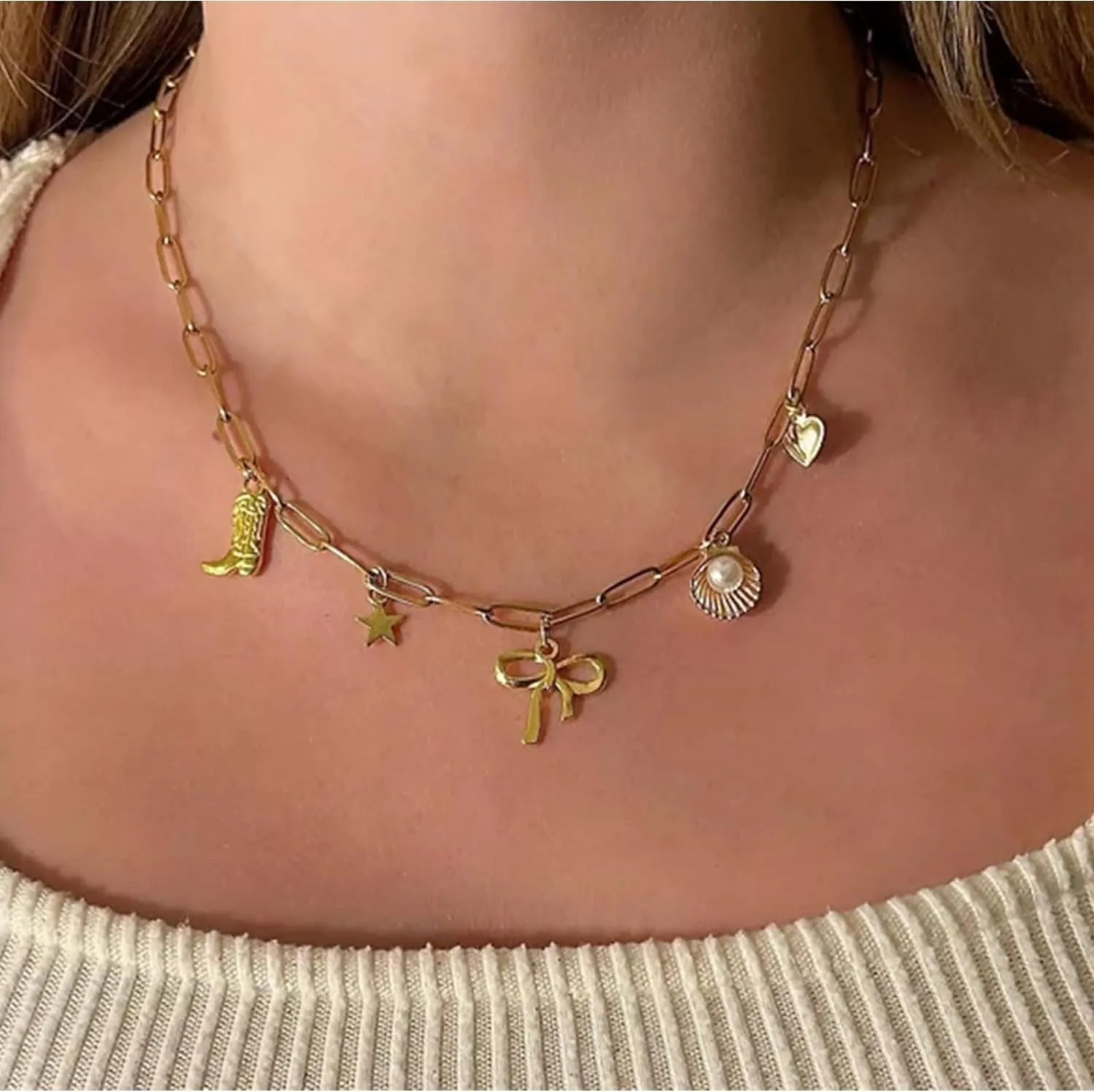 Charm Necklace for Women Pearl Pink Starfish Seashell Necklace Bow Heart Paperclip Chain Choker Necklace 14k Gold Summer Beach Surfer Jewelry for Women