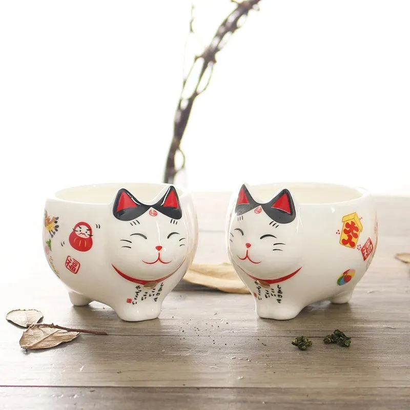 Charming Maneki Neko Porcelain Cat Tea Set with Plutus Teapot for Enchanting Tea Experiences