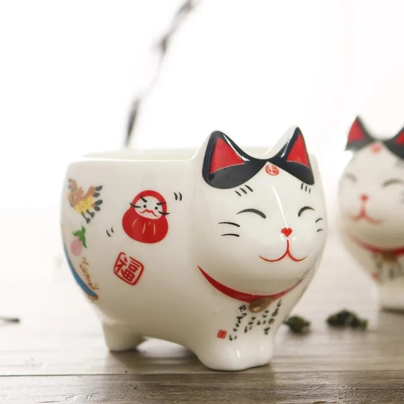 Charming Maneki Neko Porcelain Cat Tea Set with Plutus Teapot for Enchanting Tea Experiences