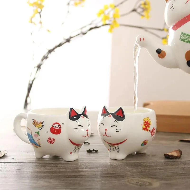 Charming Maneki Neko Porcelain Cat Tea Set with Plutus Teapot for Enchanting Tea Experiences