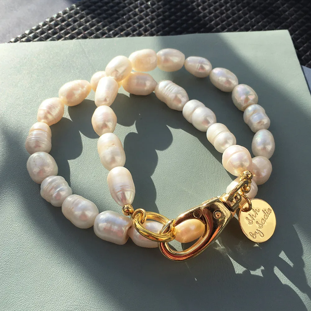 Chunky Pearl Hardware Necklace - Elegant and Versatile