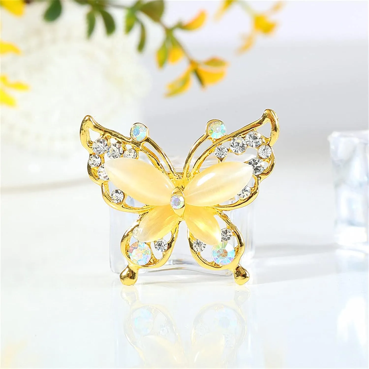 coadipress Butterfly Brooch Pins Chic Romantic Elegant Rhinestone Crystal Insect Brooch Pin Women Corsage Scarf Shawl Clothing Accessories Wedding Party Banquet