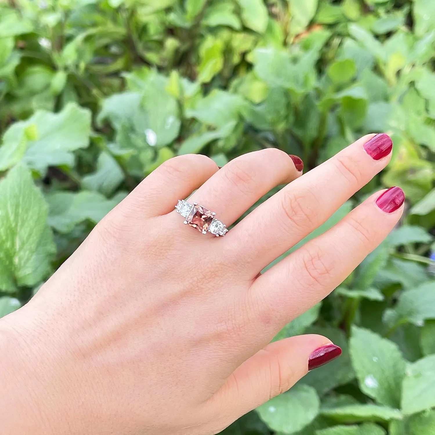 Color Change Stone Zultanite Minimalist Silver Women Ring, Elegant Zultanite Ring in Minimalist Silver Design