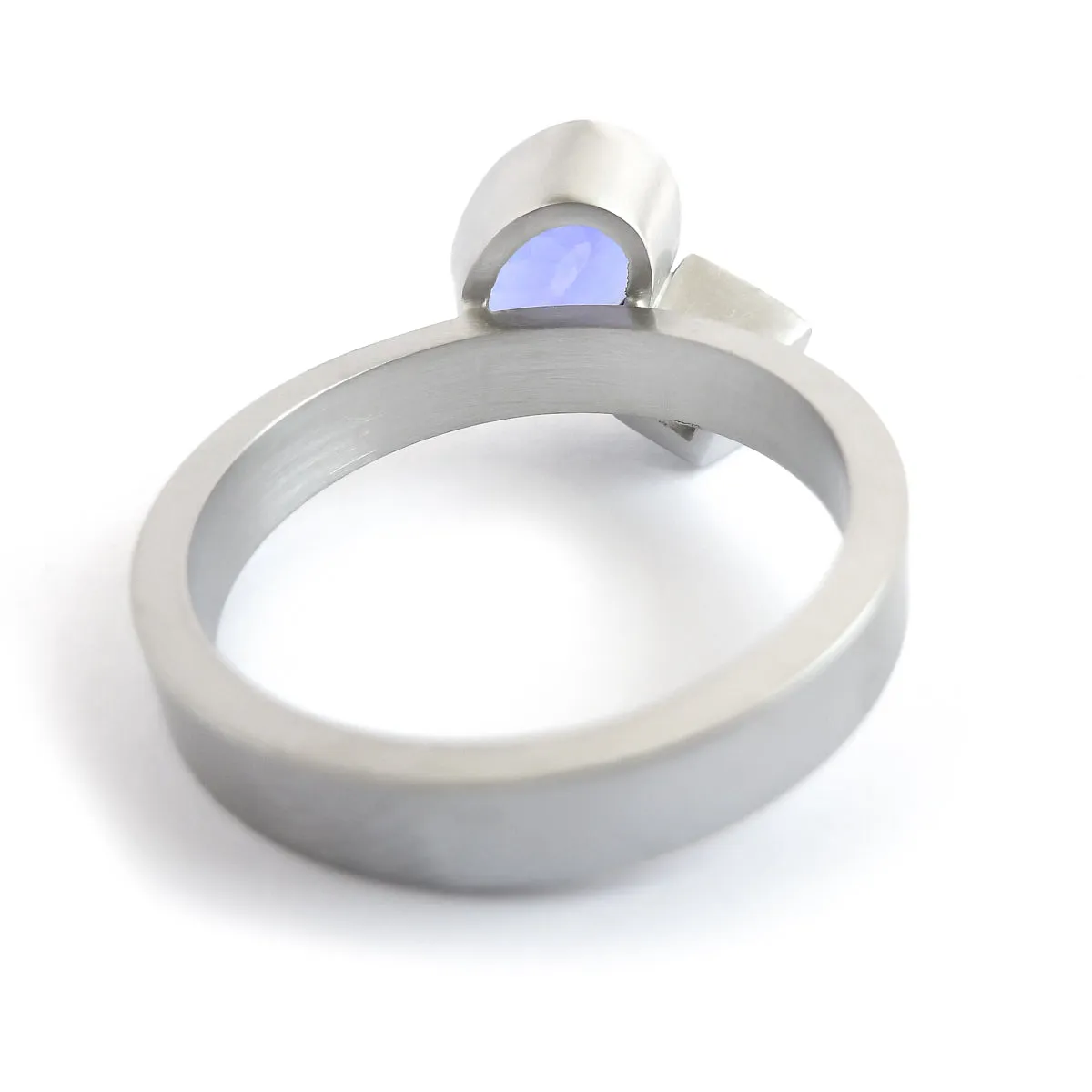 Contemporary platinum and tanzanite two band stacking ring set