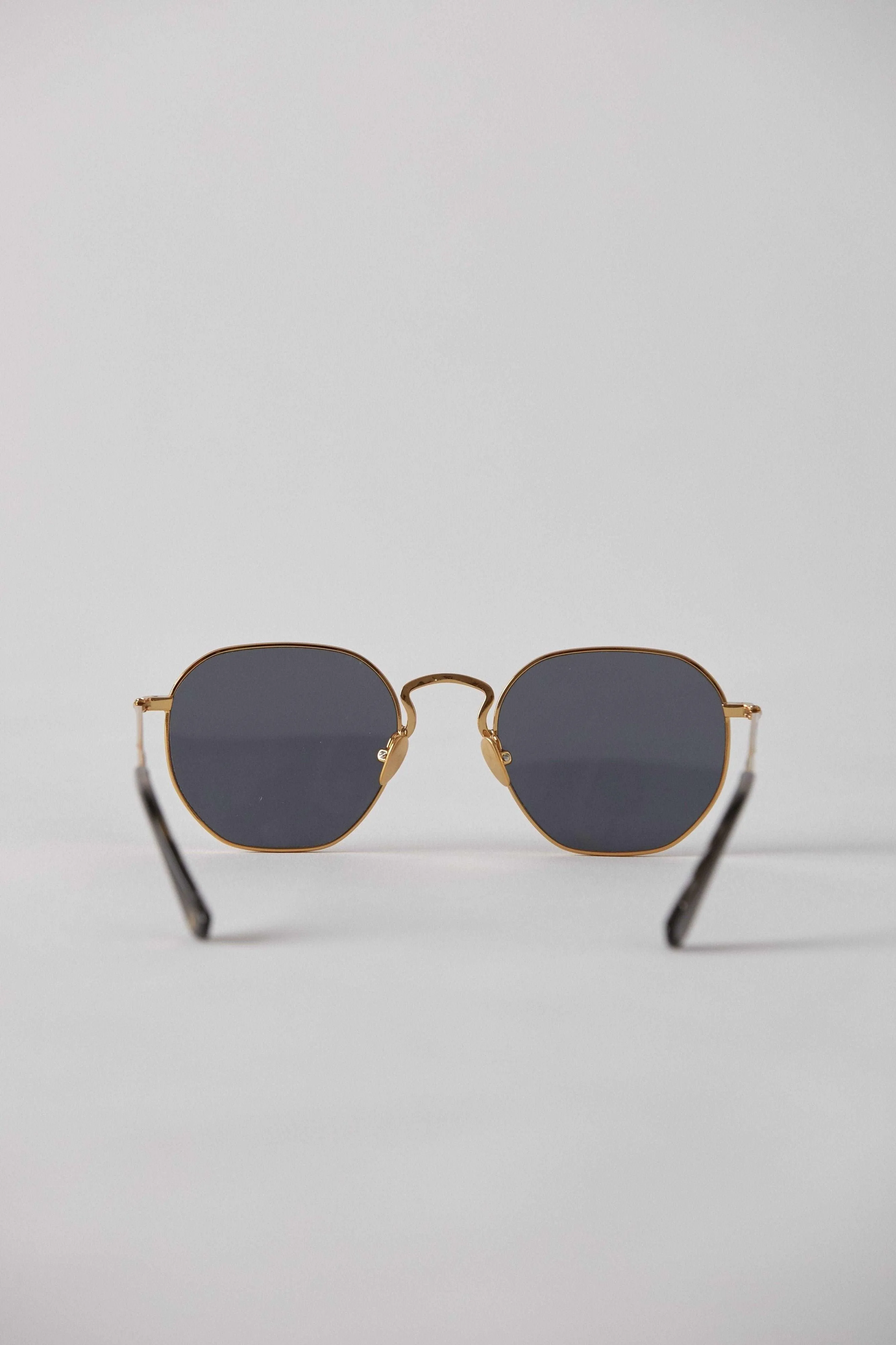 Denz - Gold Polished / Black