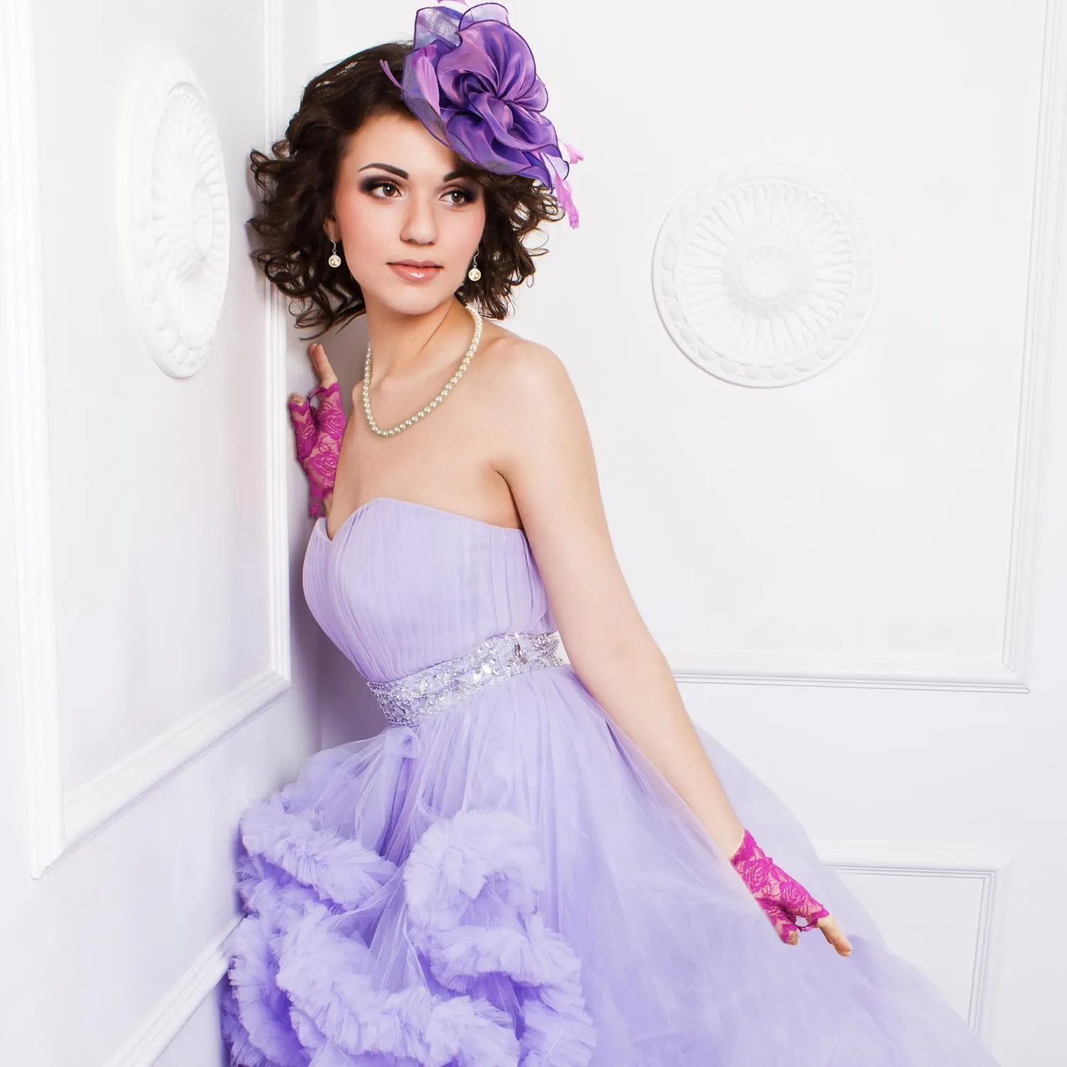 Derby Hats for Women 2023, Flower Feather Ladies Fascinators Hats Set Tea Party Headband with Hair Clip Lace Gloves Pearl