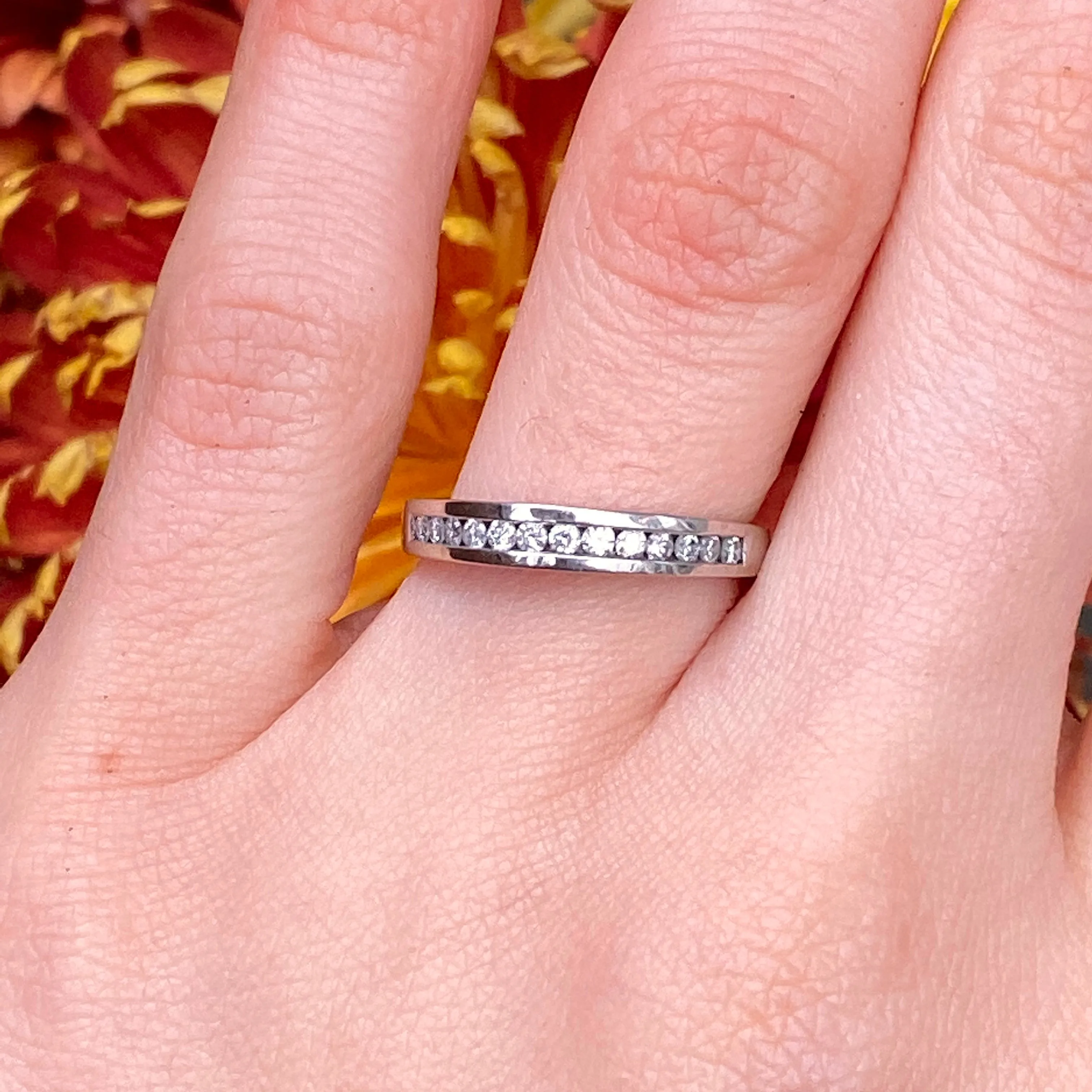 Estate 14KT White Gold Diamond .40 CT Thin Band Ring