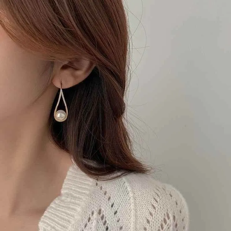 Fashion Pearl Geometric Golden Long Earrings Charm Jewelry XYS0121