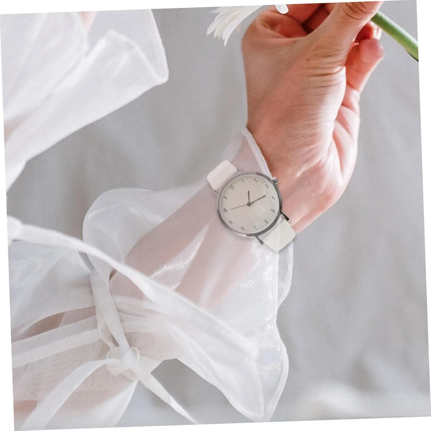Fashionable Grain Pattern Watch for Women Stylish Leather Strap Wrist Watch Band for Meetings Parties