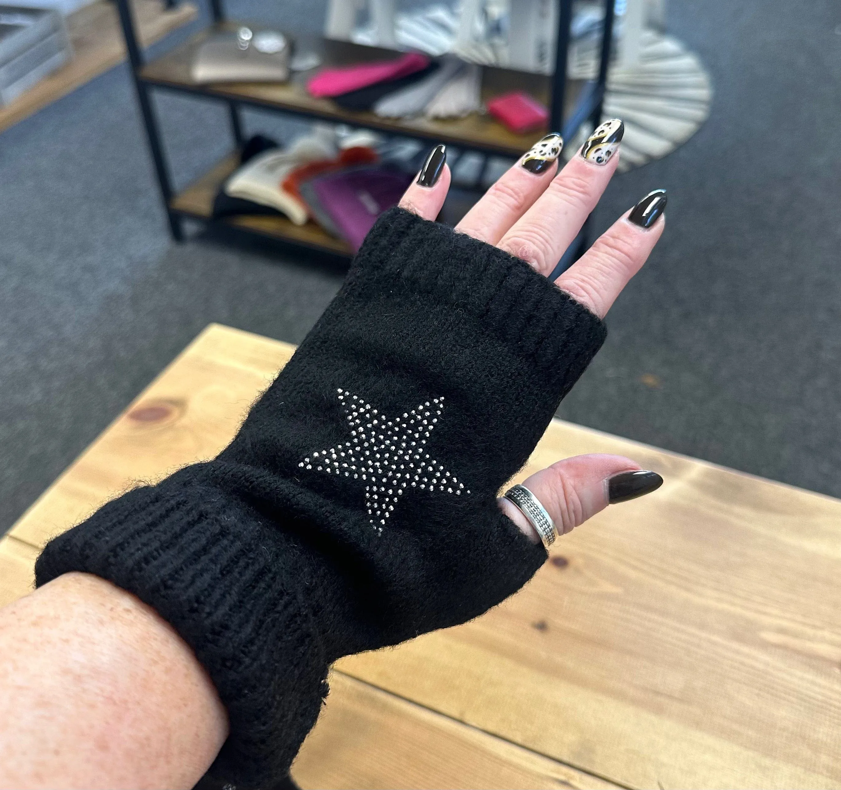Fingerless Star Gloves (3 Colours)