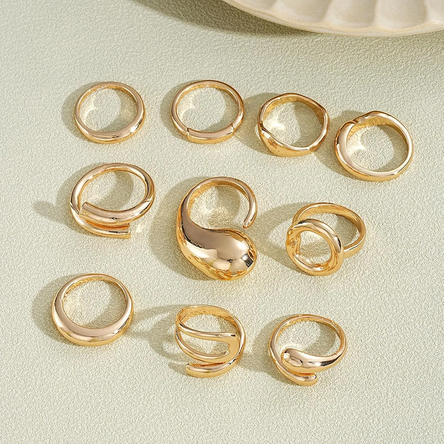 Frodete Chunky Gold Rings Set for Women Stackable Gold Rings Chunky Minimalist Solid Ring Trendy Statement Minimalist Jewelry