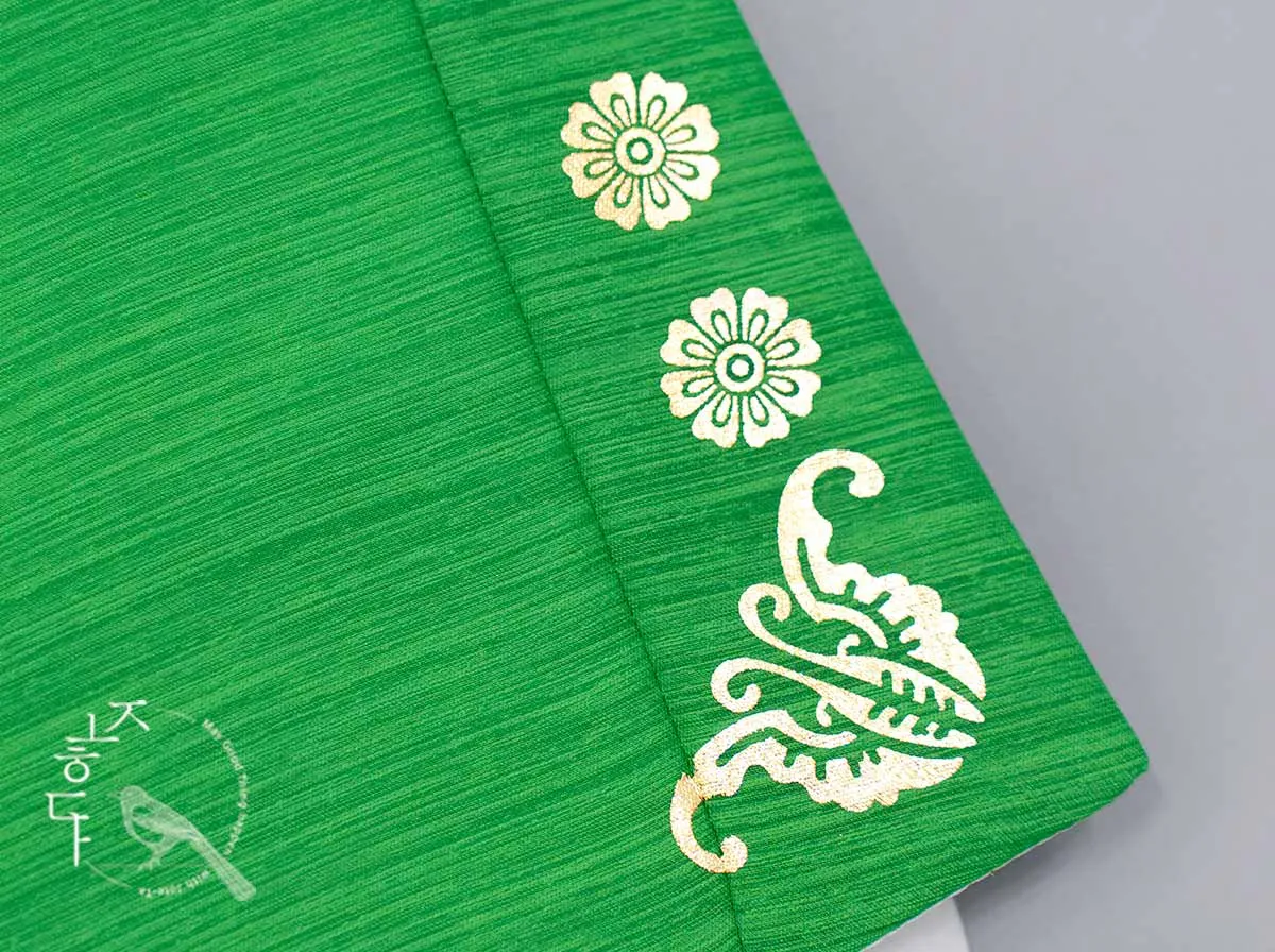 Gold Foil Traditional Pattern Doryeong Hanbok in Green