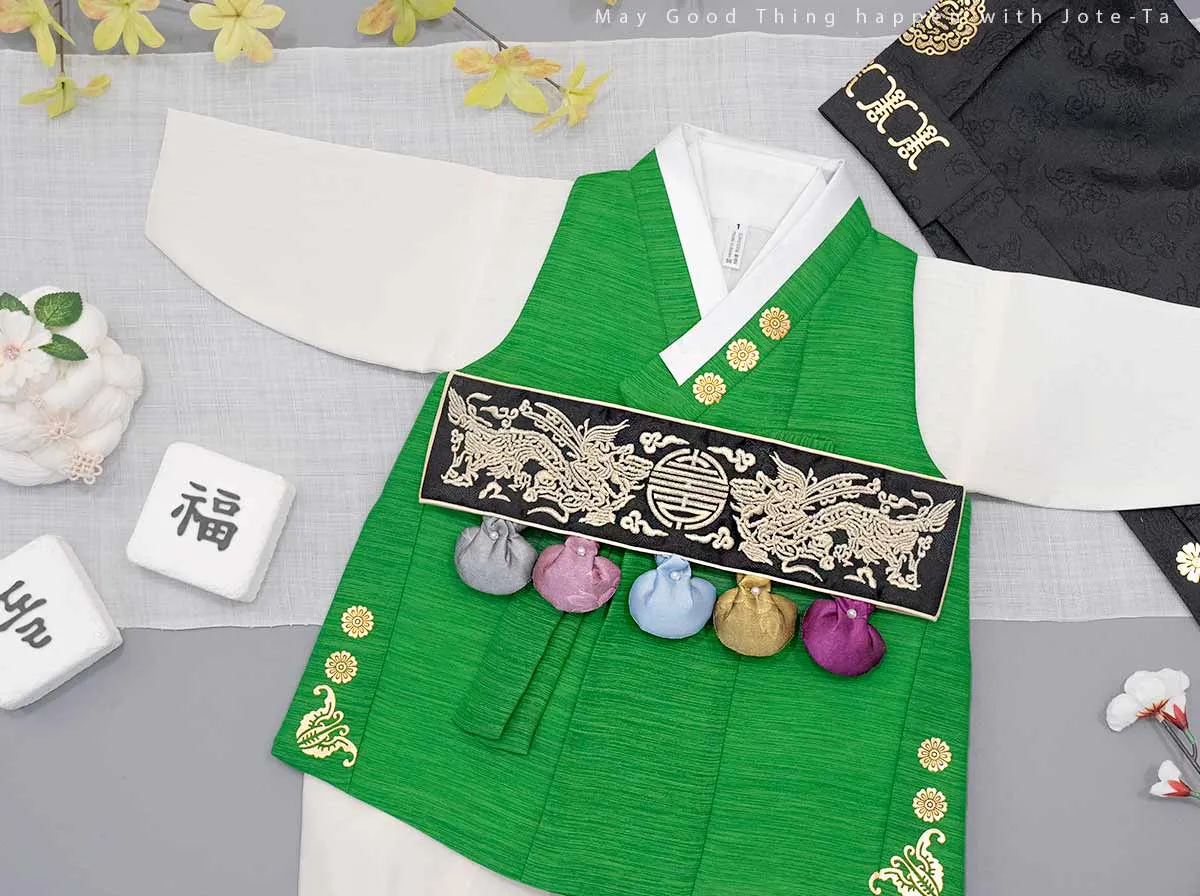 Gold Foil Traditional Pattern Doryeong Hanbok in Green