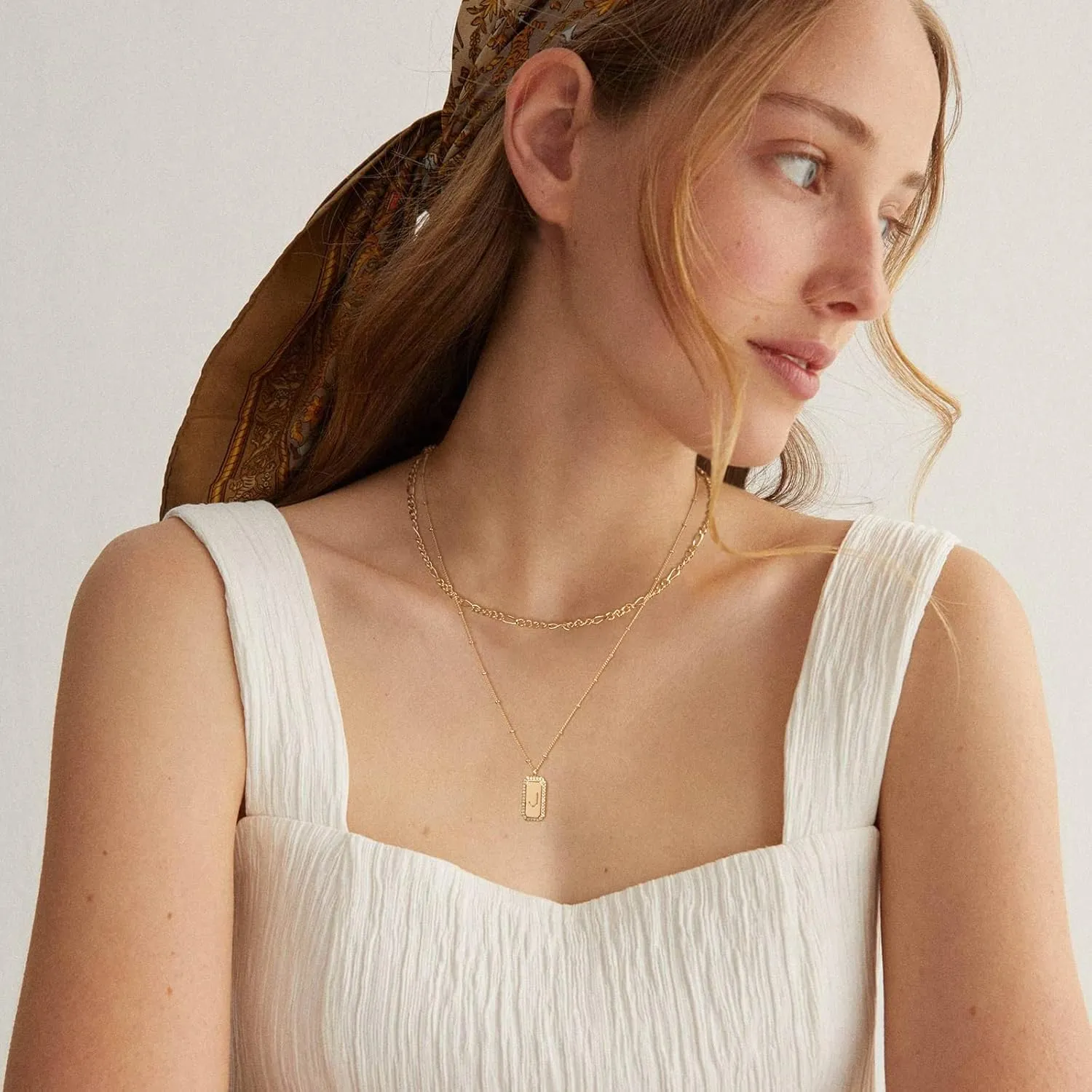 Gold Initial Necklace for Women 14K Gold Plated Figaro Chain Choker Layered Necklaces Set Bar Rectangle Pendant Necklaces Simple Dainty Letter Necklace Everyday Gold Jewelry